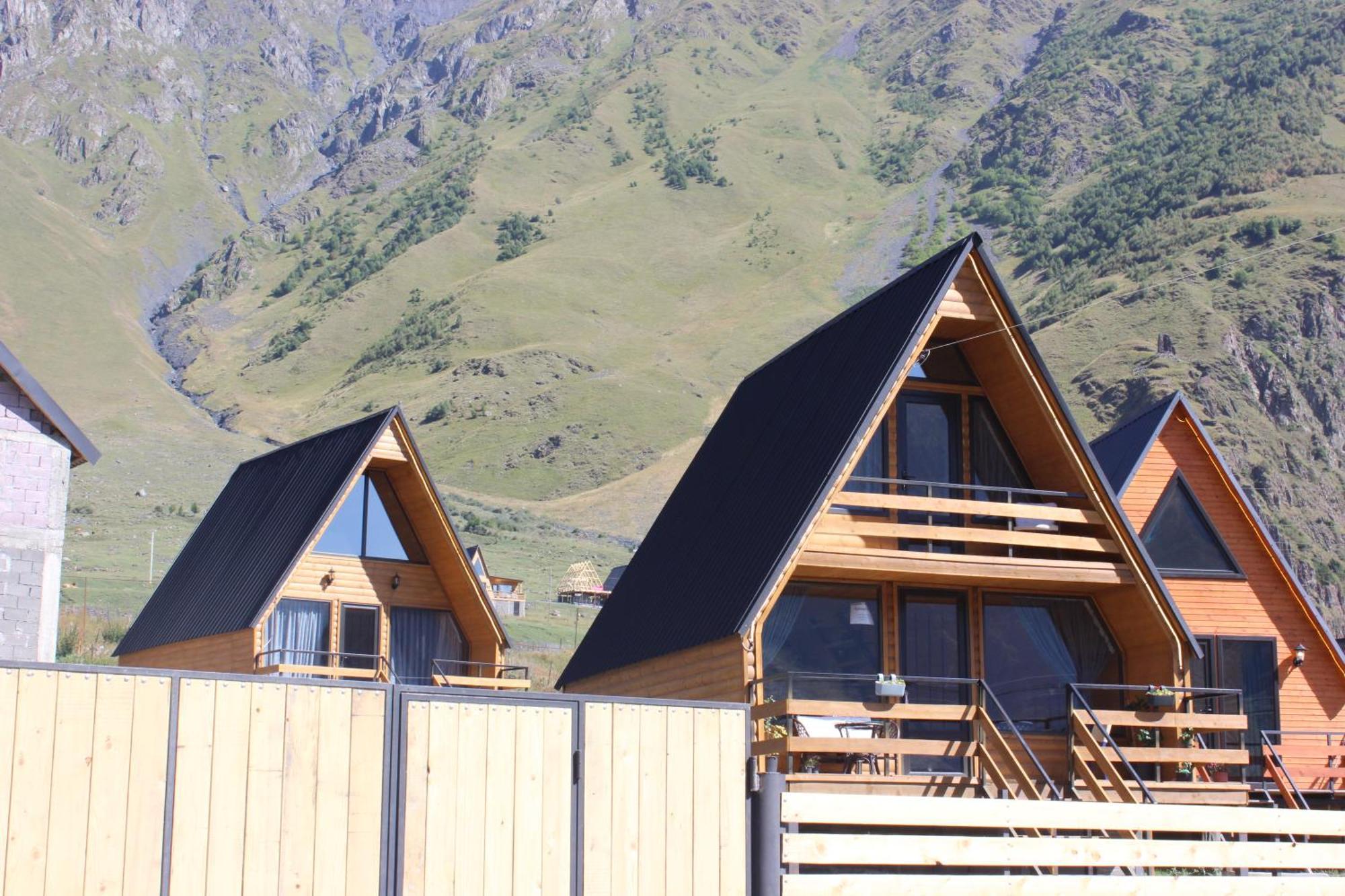 Kazbegi Folk Daire Dış mekan fotoğraf