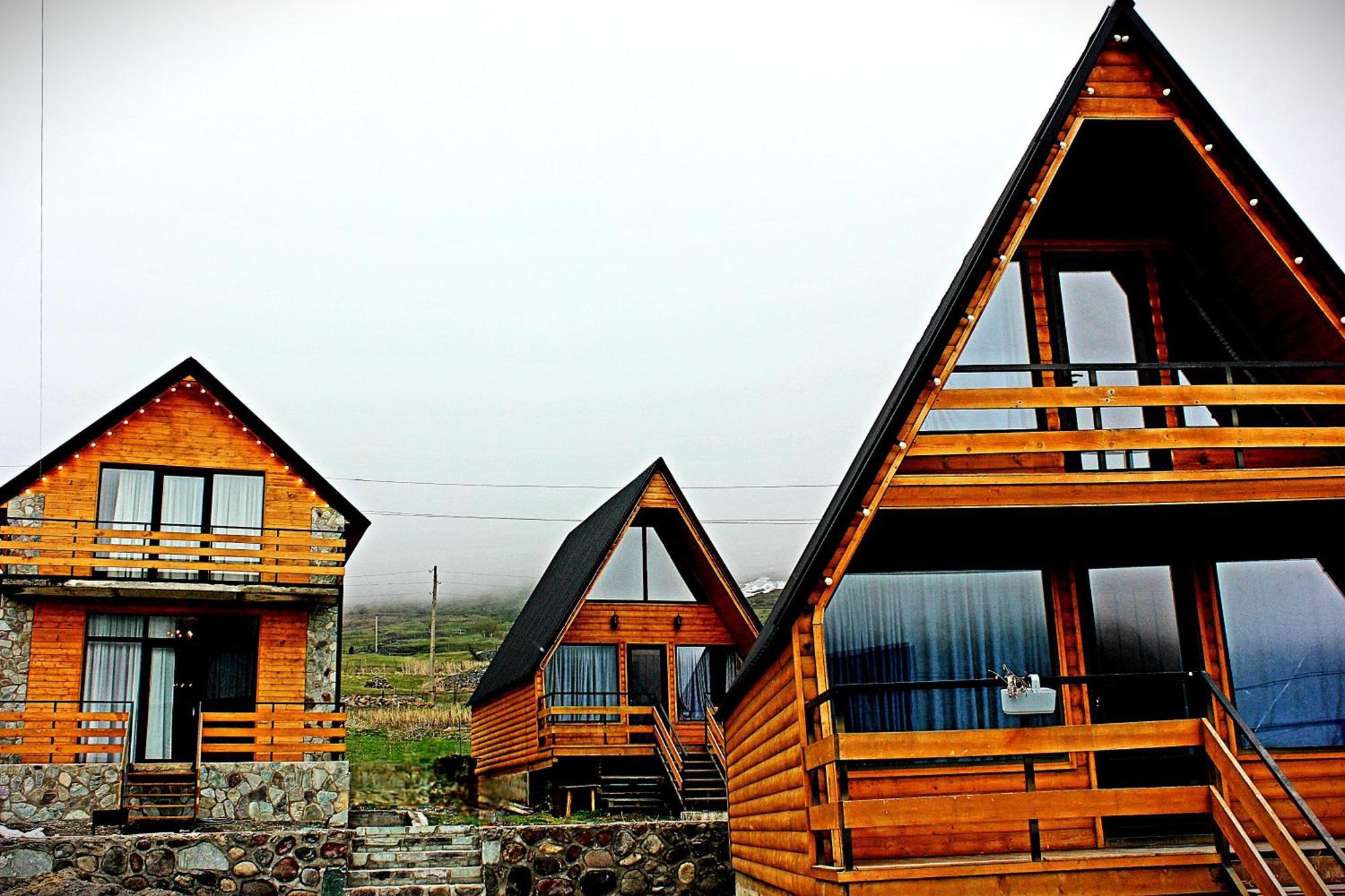 Kazbegi Folk Daire Dış mekan fotoğraf
